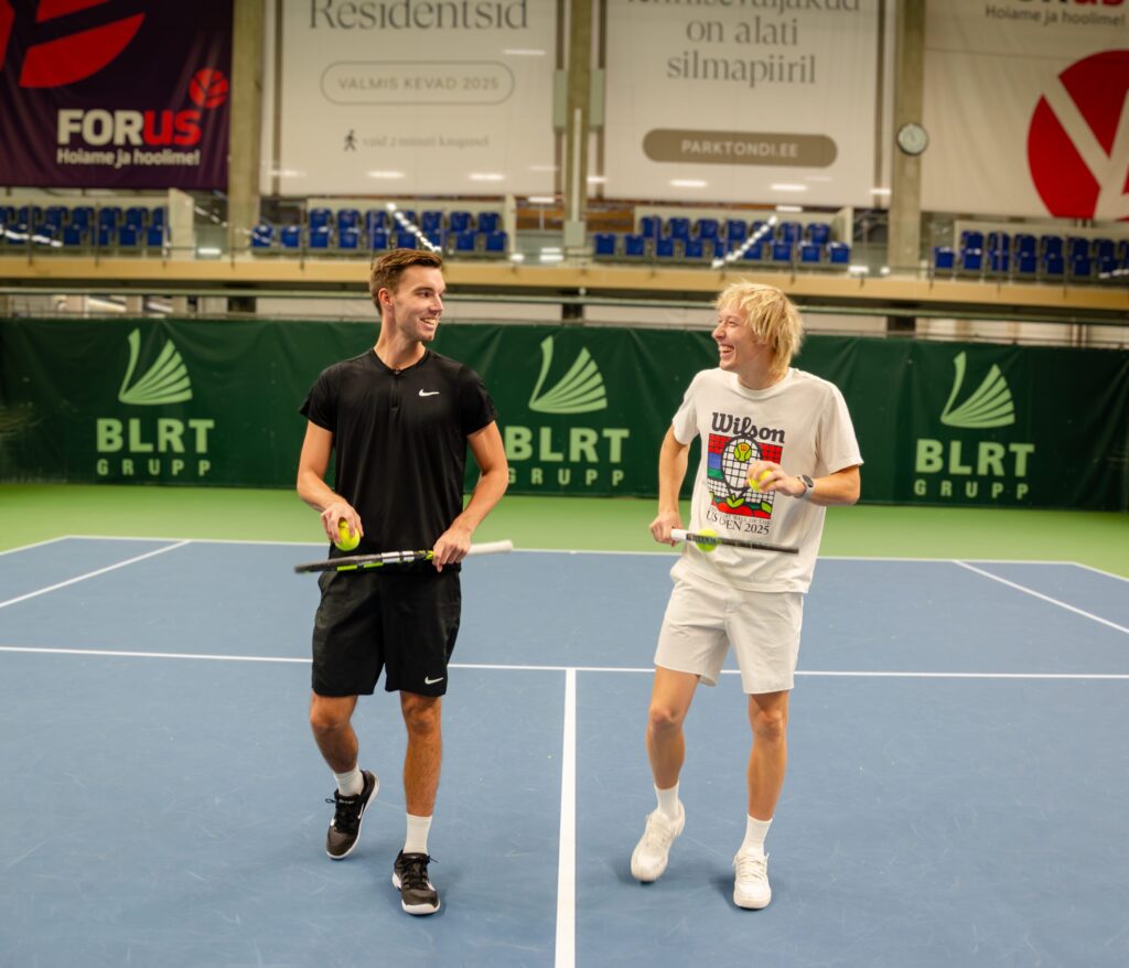 Iseseisva Eesti tennise ajaloos esimest korda osalevad samal slämmiturniiril kaks meesmängijat, kui jaanuaris astuvad Austraalia lahtiste kvalifikatsioonis välj