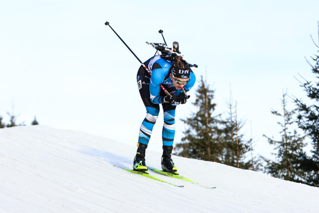 Hochfilzenis alanud laskesuusatamise MK-etapil toimusid reedel sprindisõidud, kus Susan Külm saavutas sprindis suurepärase 13. koha ja kindlustas koha jälitussõ