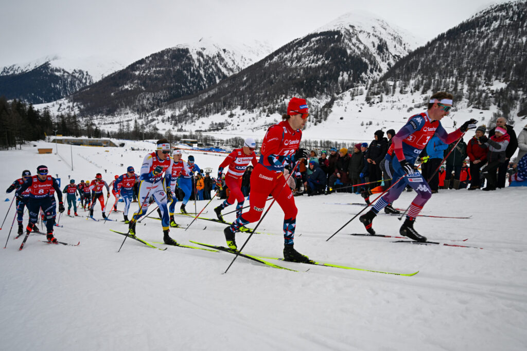 Murdmaasuusatamise maailma karikasari jätkub sel nädalavahetusel Šveitsis Gomsis, kus võistlusprogramm algab täna meeskonnasprindi (vabatehnika) kvalifikatsioon
